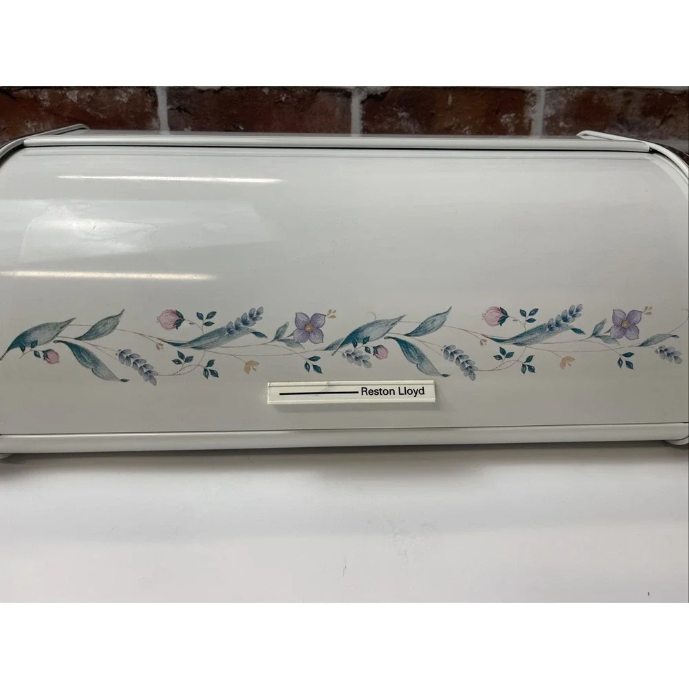 Reston Lloyd Metal Bread Box 